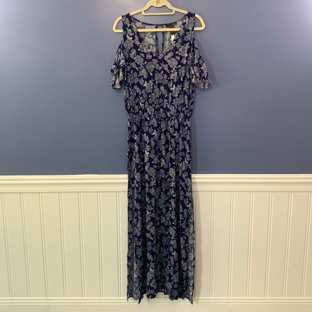 Cold Shoulder Maxi